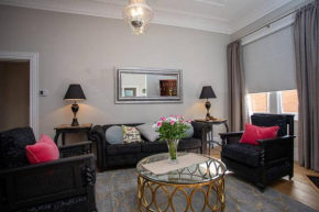Oxbridge- period home in central Goulburn